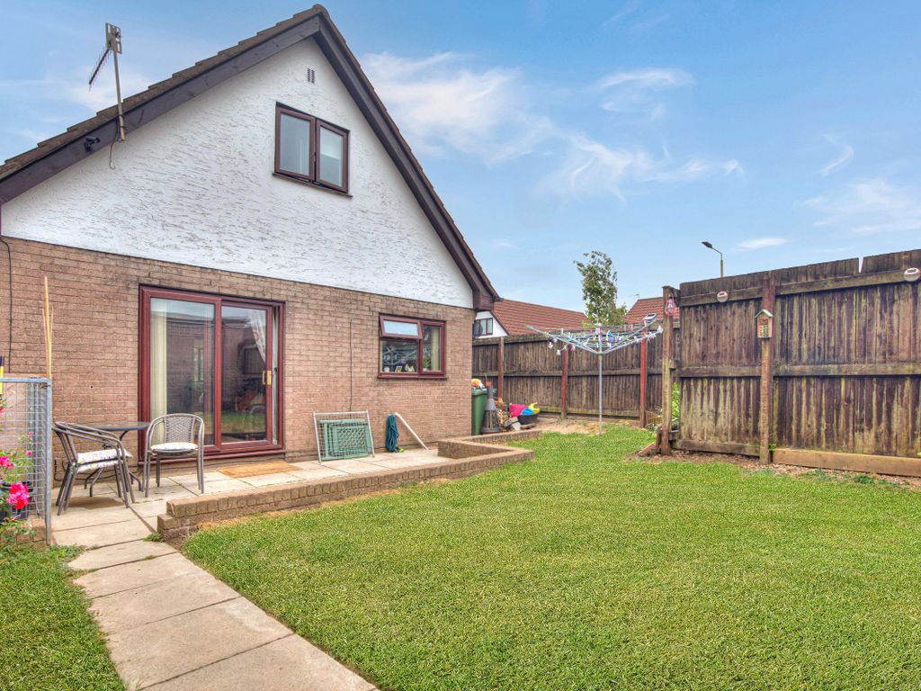 3 bed detached house for sale in Cae Llwyd, Caerphilly CF83, £270,000