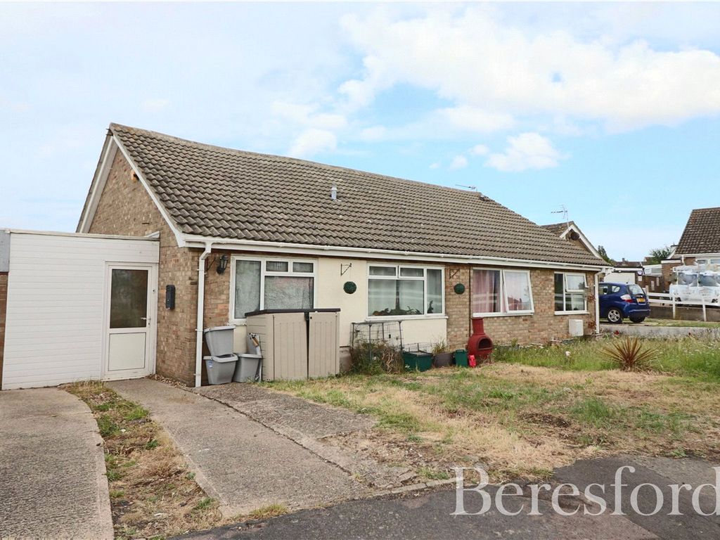 3 bed bungalow for sale in Allen Way, St. Osyth CO16, £250,000