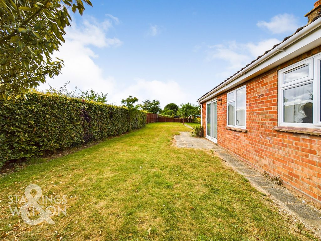 3 bed semi-detached bungalow for sale in Martin Road, Redenhall, Harleston IP20, £230,000