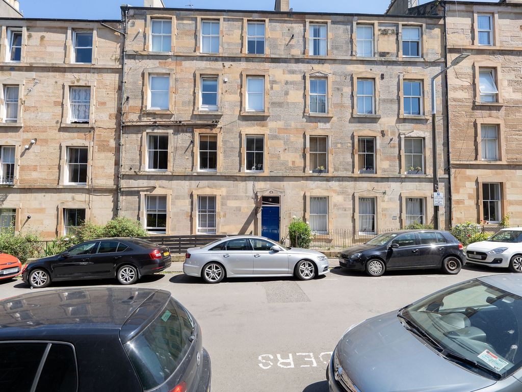 1 bed flat for sale in 8/3 Livingstone Place, Marchmont, Edinburgh EH9, £225,000