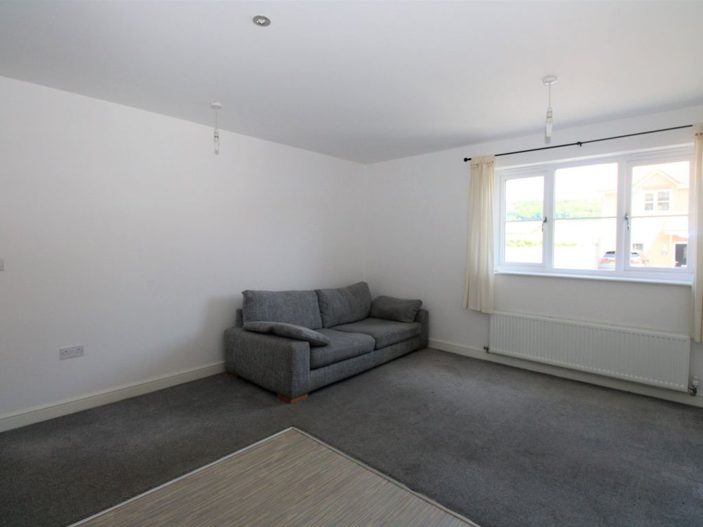 2 bed flat for sale in Blueberry Way, Scarborough, North Yorkshire YO12, £100,000