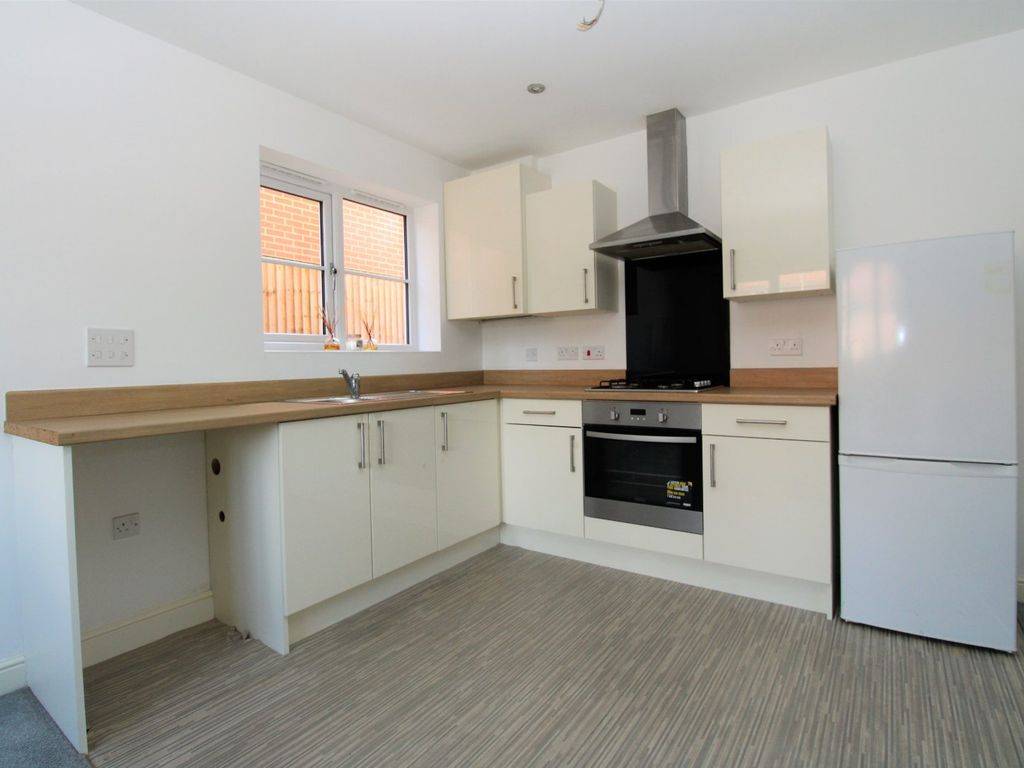 2 bed flat for sale in Blueberry Way, Scarborough, North Yorkshire YO12, £100,000