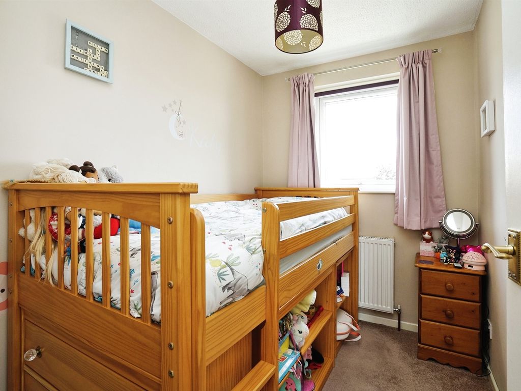 3 bed detached house for sale in Mountbatten Close, Stretton, Burton-On-Trent DE13, £260,000