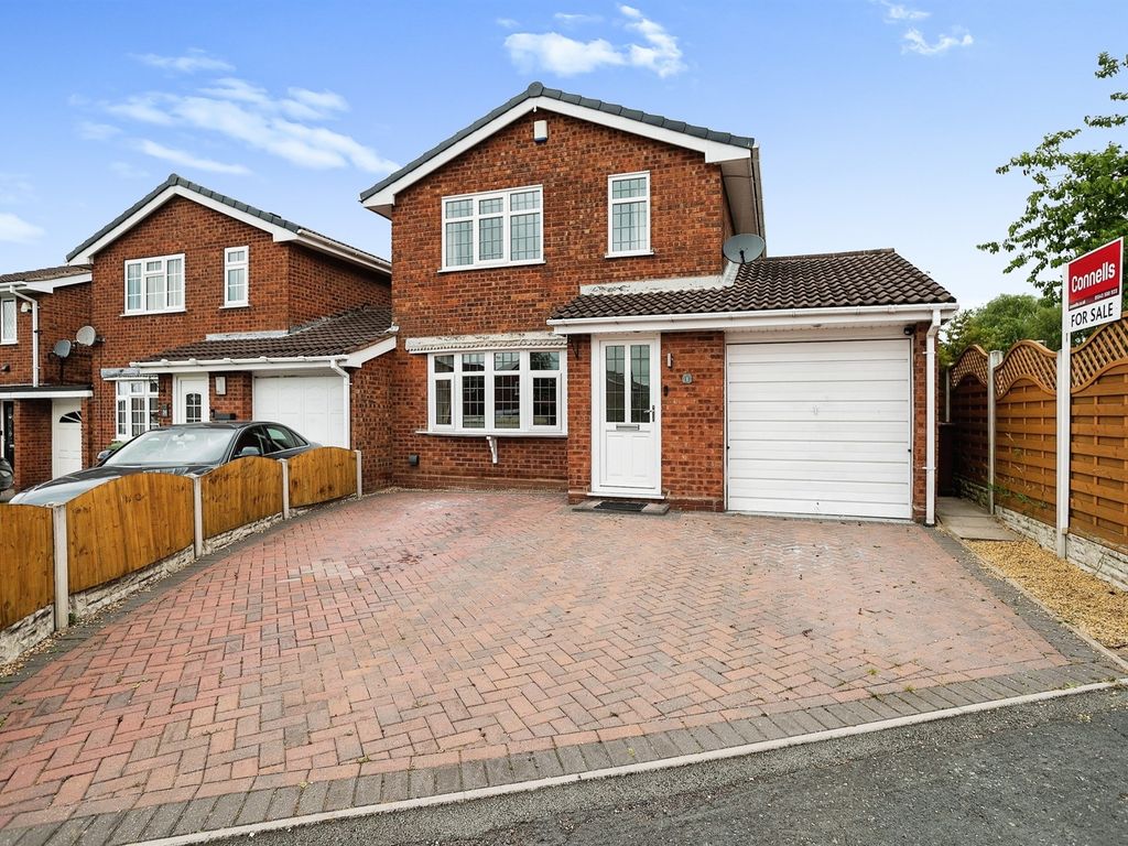 3 bed link-detached house for sale in Denbury Close, Heath Hayes, Cannock WS12, £289,999