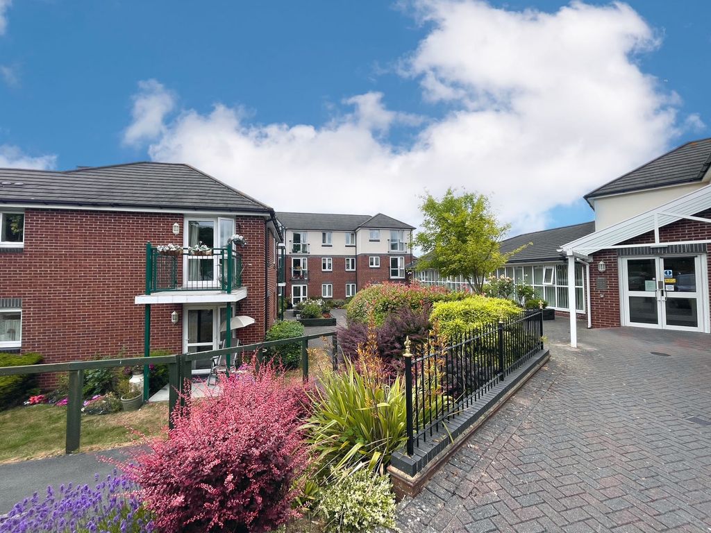 1 bed property for sale in Fielders Court, West End, Southampton SO30, £139,950