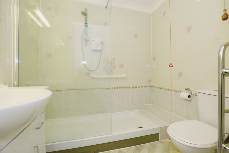 1 bed flat for sale in Scholars Court, Stratford-Upon-Avon CV37, £110,000