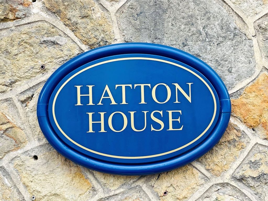 1 bed flat for sale in Hatton House, Bepton Road, Midhurst, West Sussex GU29, £190,000