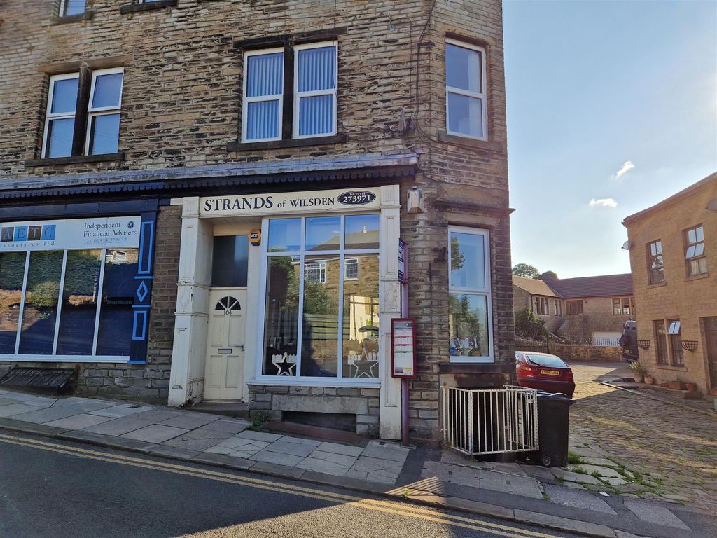 Commercial property for sale in Vacant Unit BD15, Wilsden, West Yorkshire, £3,500