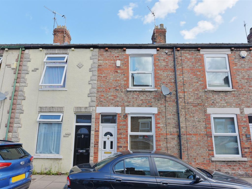 2 bed terraced house for sale in Kitchener Street, Huntington Road, York YO31, £215,000