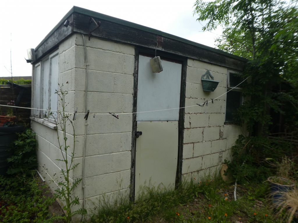 2 bed semi-detached bungalow for sale in Berkshire Close, Nuneaton CV10, £190,000