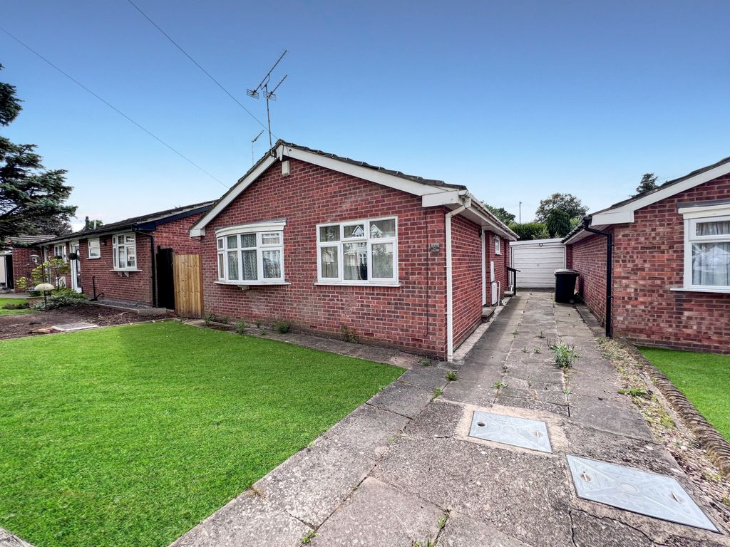 2 bed detached bungalow for sale in Dell Close, Coventry CV3, £225,000