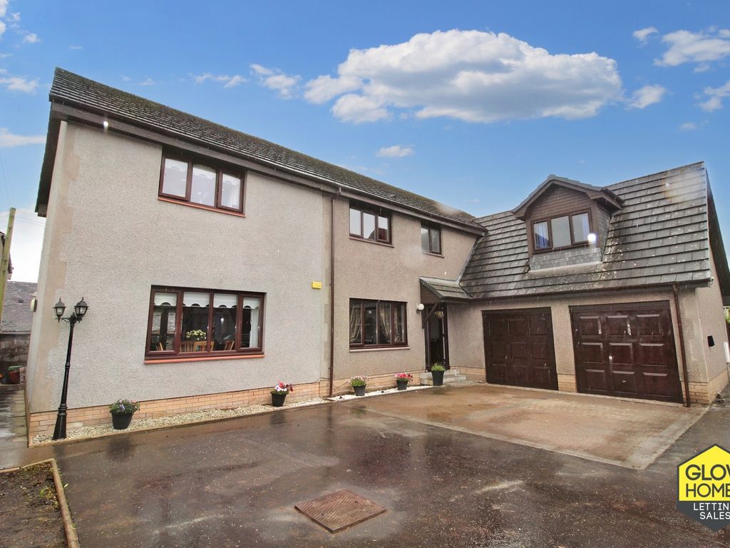 6 bed detached house for sale in West Donnington Street, Darvel KA17, £235,000