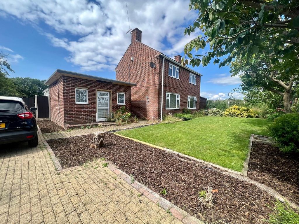 3 bed detached house for sale in Wood Walk, Hoyland, Barnsley S74, £280,000