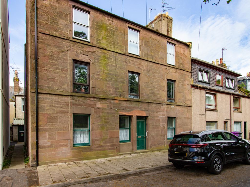 2 bed flat for sale in Gibson Place, Montrose DD10, £65,000