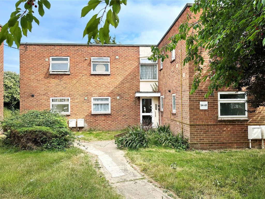 1 bed flat for sale in Potters Mead, Wick, Littlehampton, West Sussex BN17, £140,000