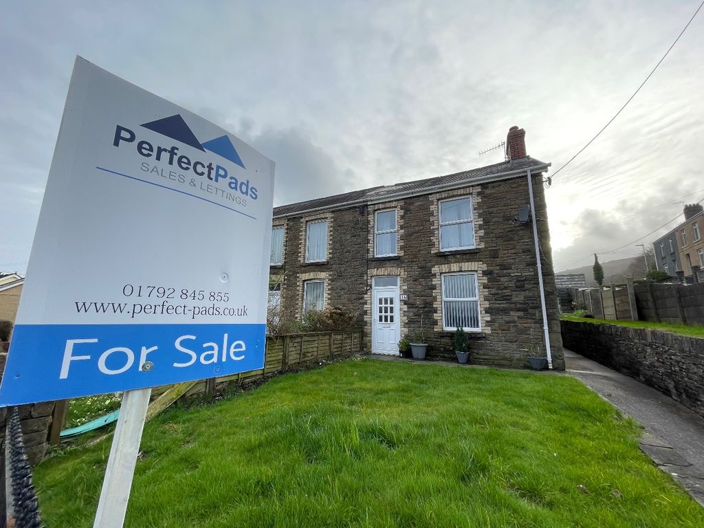 2 bed semi-detached house for sale in Twyn Y Bedw, Clydach, Swanse SA6, £129,000