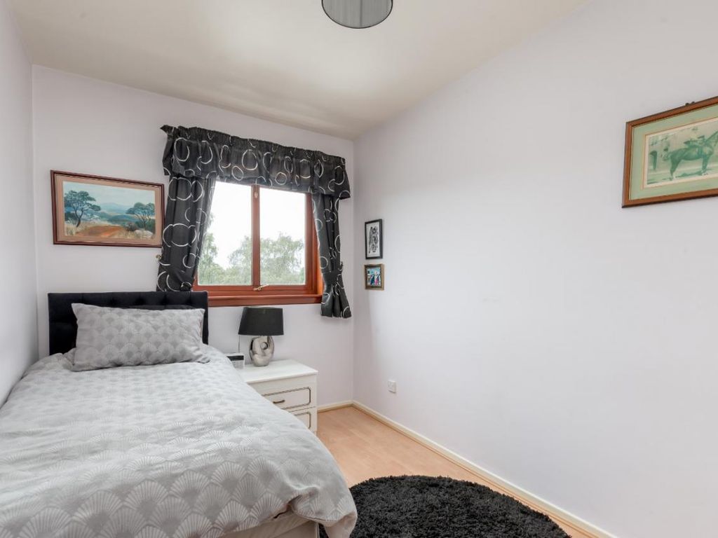 3 bed flat for sale in 38 Cramond Vale, Edinburgh EH4, £265,000