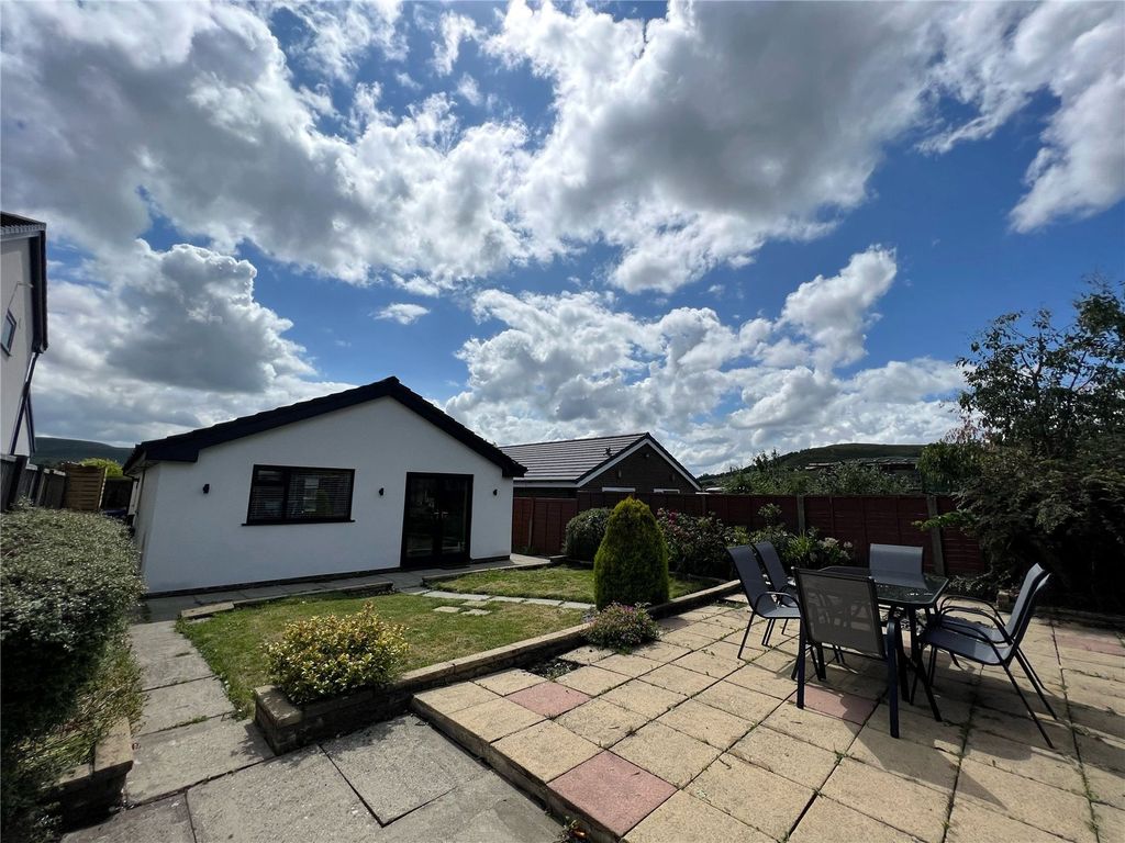 3 bed bungalow for sale in Mitton Avenue, Rawtenstall, Rossendale BB4, £325,000