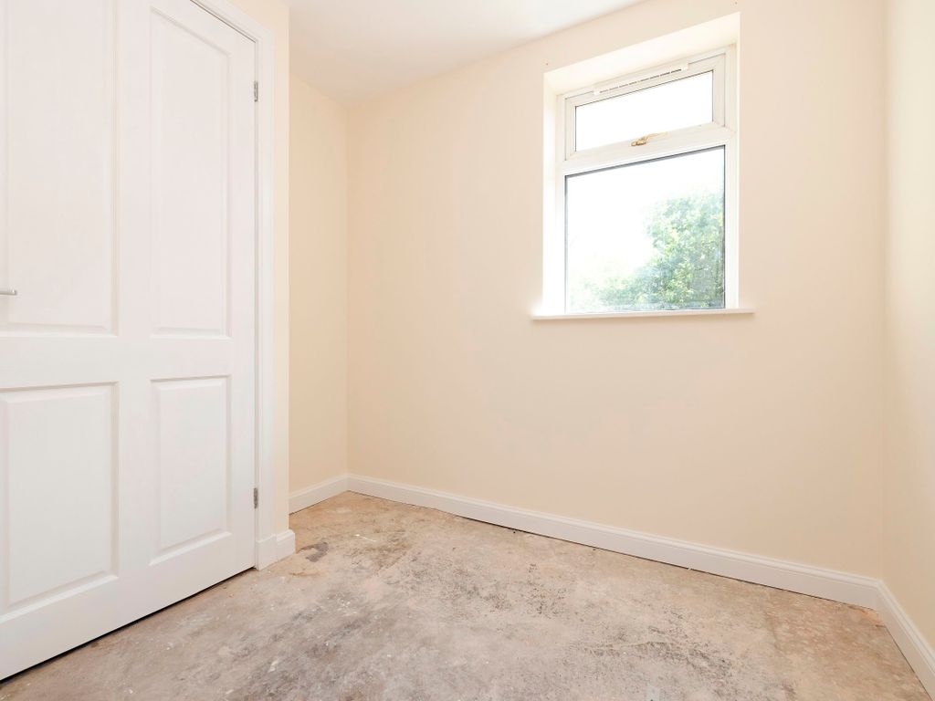 2 bed flat for sale in Station Road, Broxburn EH52, £169,000