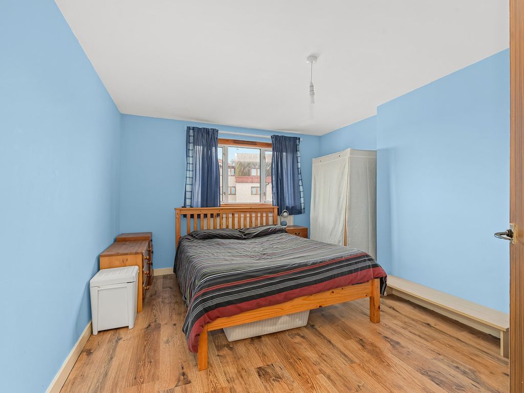 3 bed flat for sale in Little Denny Road, Denny FK6, £67,995