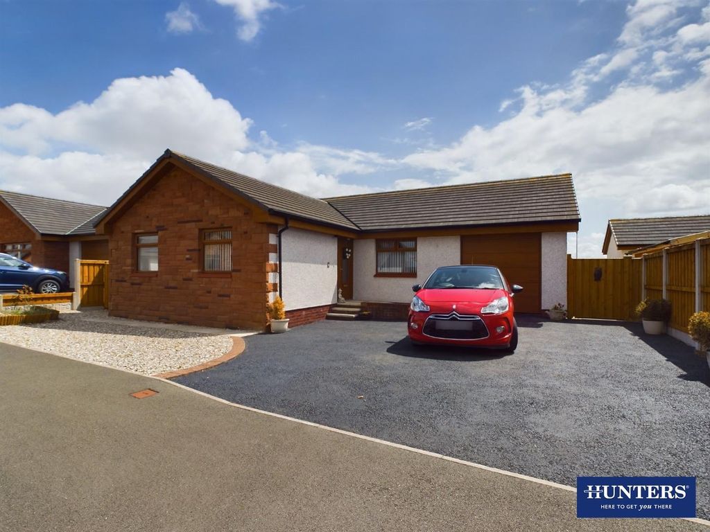 3 bed detached bungalow for sale in Adelaide Place, Eastriggs, Annan DG12, £240,000