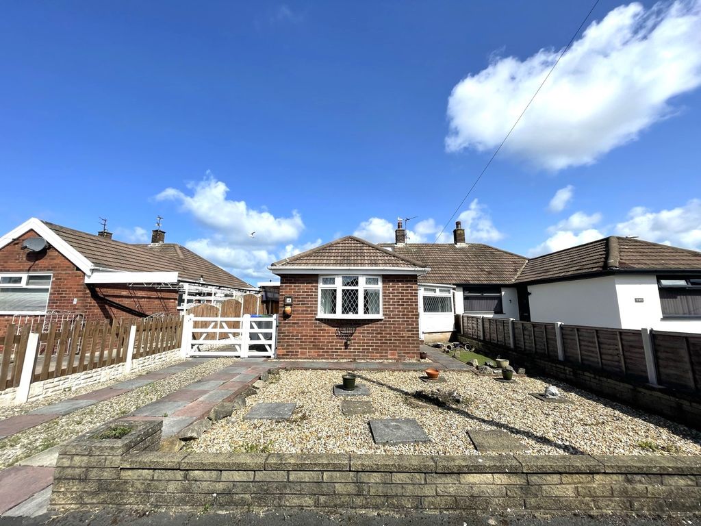 2 bed bungalow for sale in Hermon Avenue, Cleveleys FY5, £140,000