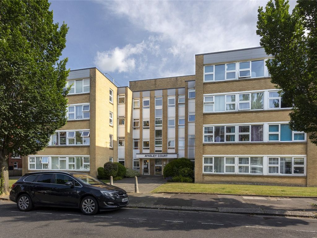 1 bed flat for sale in Wilbury Avenue, Hove, East Sussex BN3, £200,000