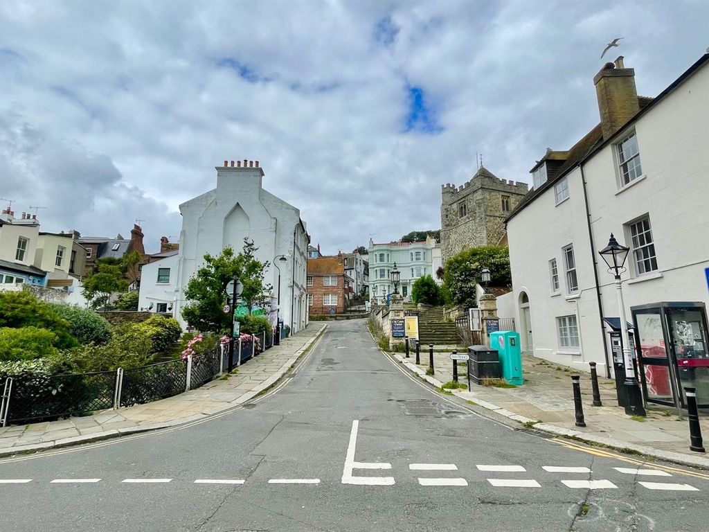 2 bed flat for sale in The Bourne, Hastings TN34, £145,000