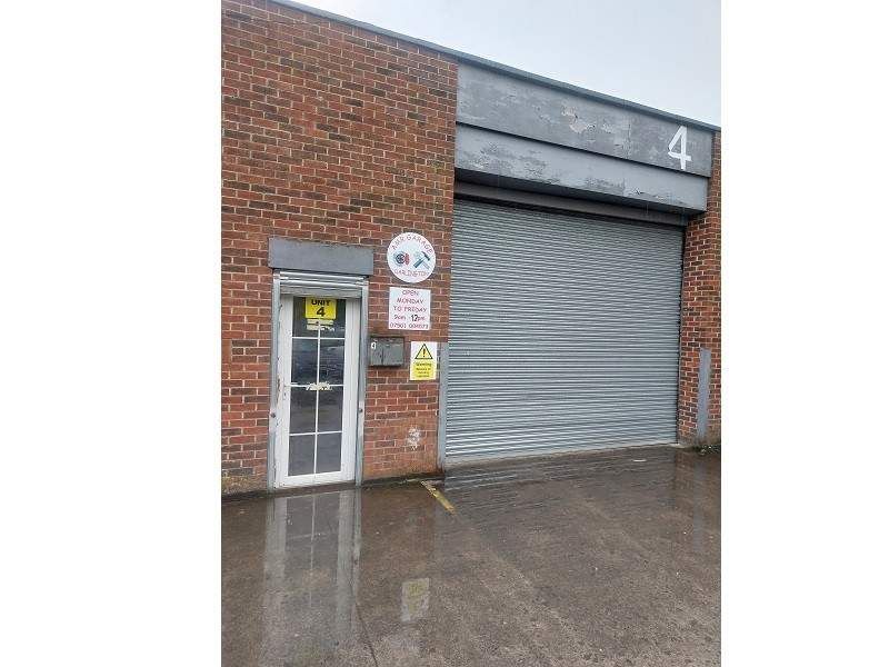 Parking/garage for sale in Darlington, England, United Kingdom DL1, £15,000