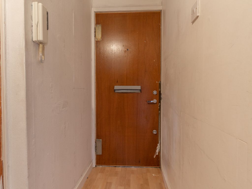 2 bed flat for sale in Greenacre, Edinburgh EH14, £115,000