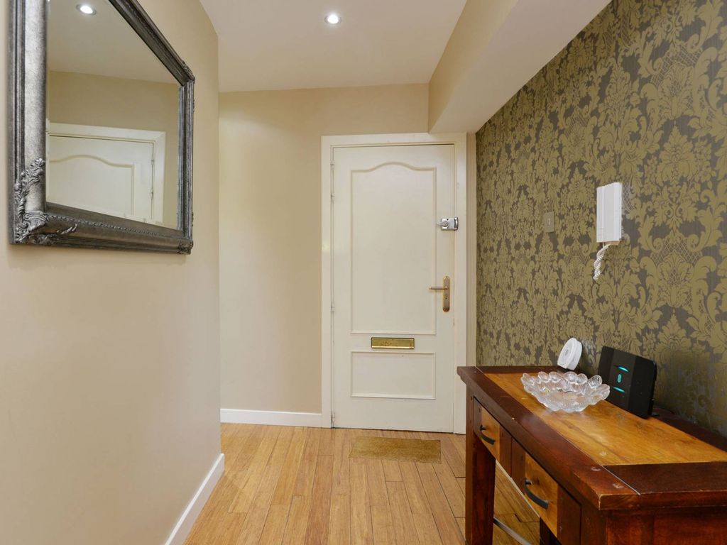 2 bed flat for sale in Johns Place, Leith, Edinburgh EH6, £250,000