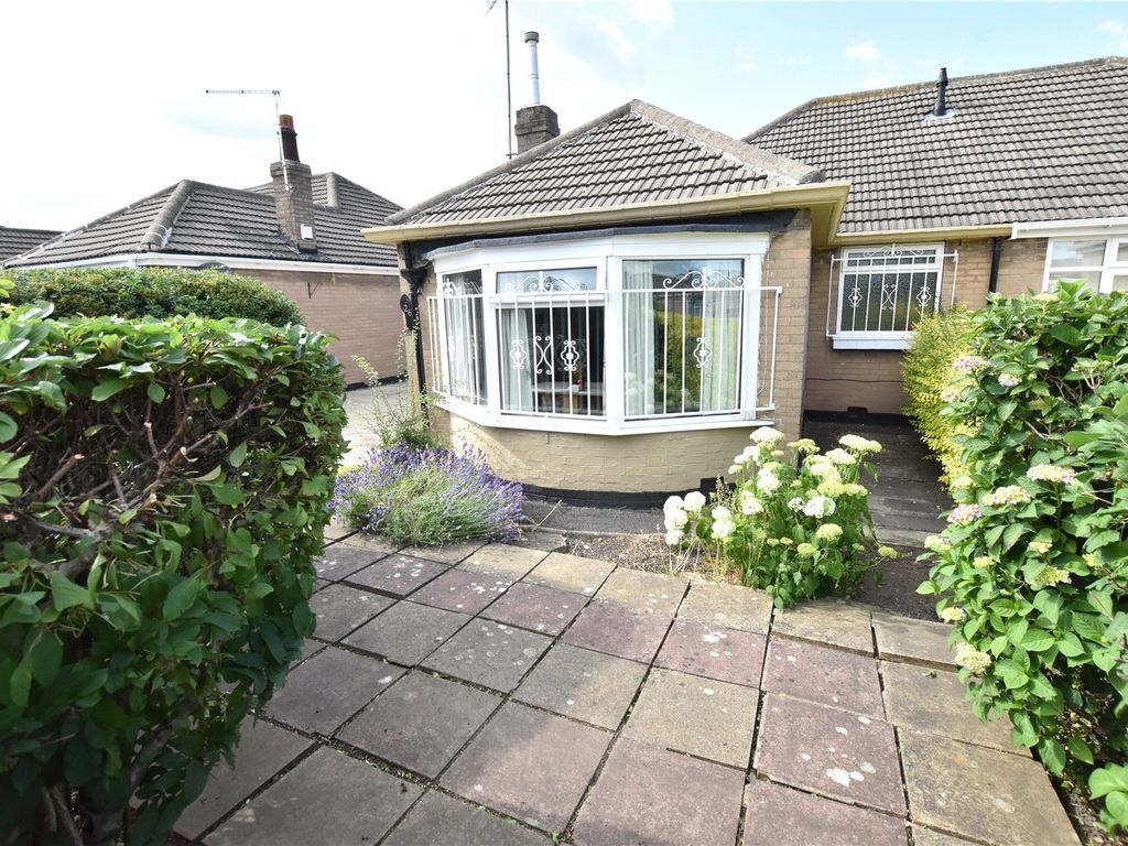 2 bed bungalow for sale in Kennerleigh Crescent, Leeds, West Yorkshire LS15, £199,950