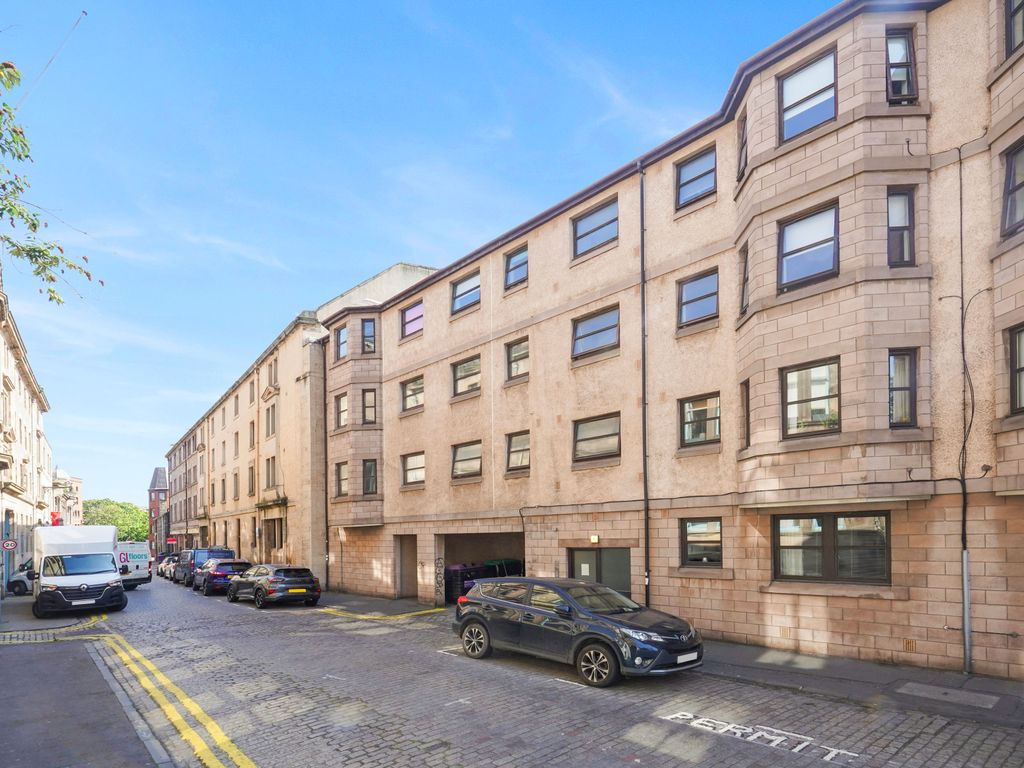 2 bed flat for sale in 52/5 Maritime Street, Leith, Edinburgh EH6, £45,000
