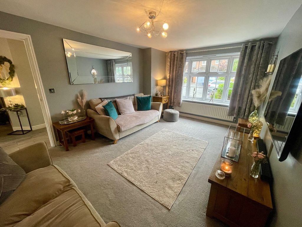 4 bed detached house for sale in Bryn Morgrug, Alltwen, Pontardawe, Swansea SA8, £335,000
