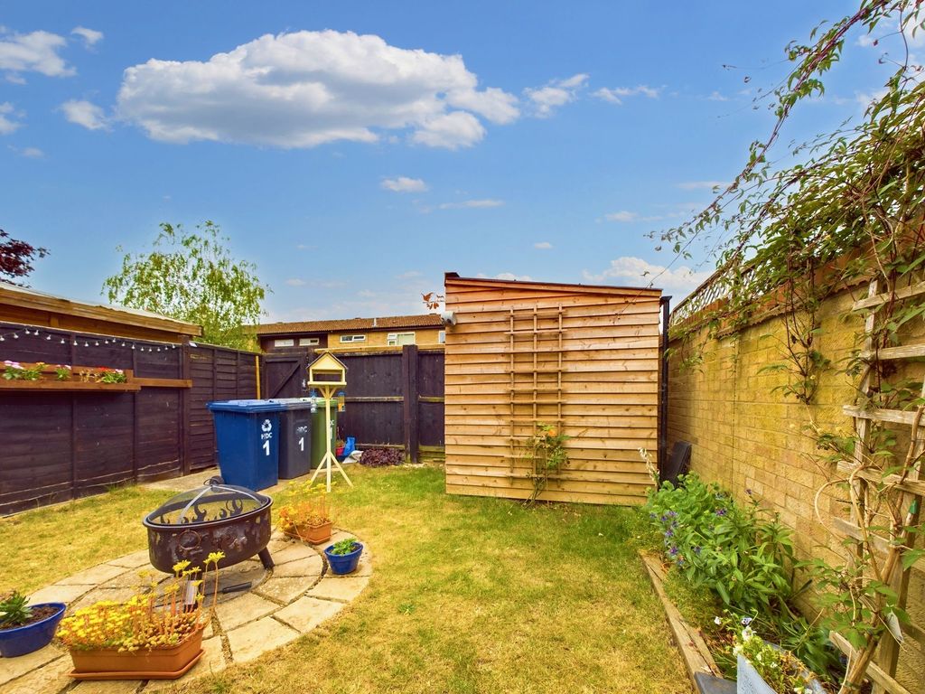 2 bed end terrace house for sale in Bascraft Way, Godmanchester, Cambridgeshire. PE29, £245,000