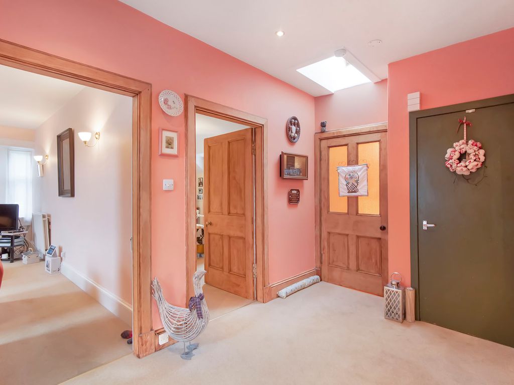 2 bed flat for sale in Home Street, Aberfeldy PH15, £220,000