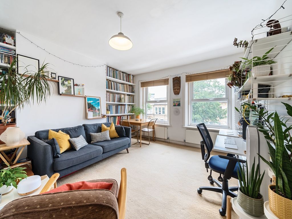 1 bed flat for sale in Anerley Road, London SE20, £250,000