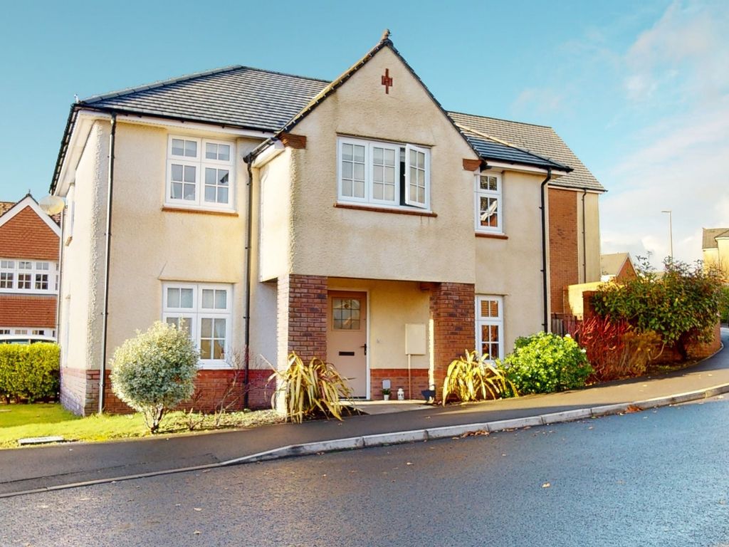 4 bed detached house for sale in Rhodfa Morgan Drive, Llangunnor, Carmarthen, Carmarthenshire SA31, £325,000