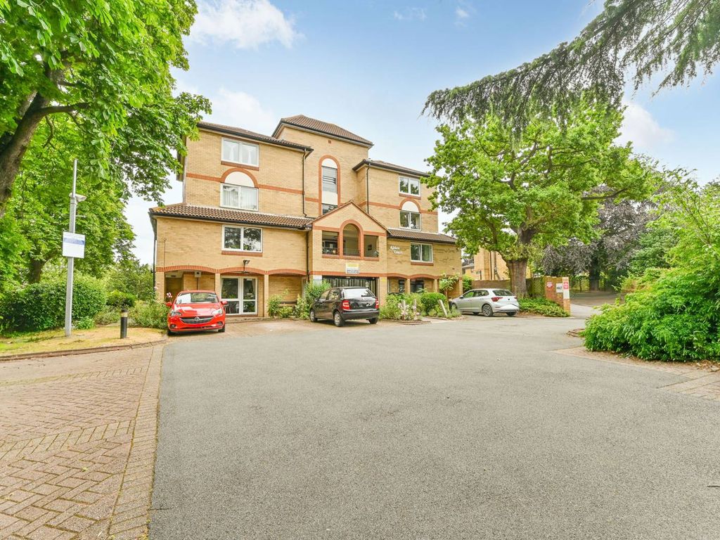 1 bed flat for sale in Fairfield Path, Central Croydon, Croydon CR0, £110,000