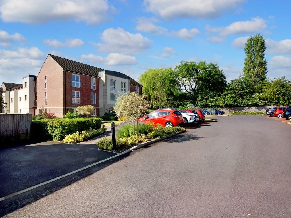 1 bed flat for sale in Companions Close, Wickersley, Rotherham S66, £180,000