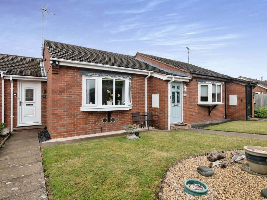 1 bed bungalow for sale in Cottage Street, Kingswinford, West Midlands DY6, £200,000