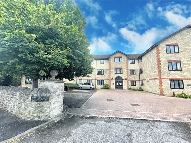 2 bed flat for sale in Ebden Lodge, High Street, Worle, Weston-Super-Mare, North Somerset. BS22, £130,000