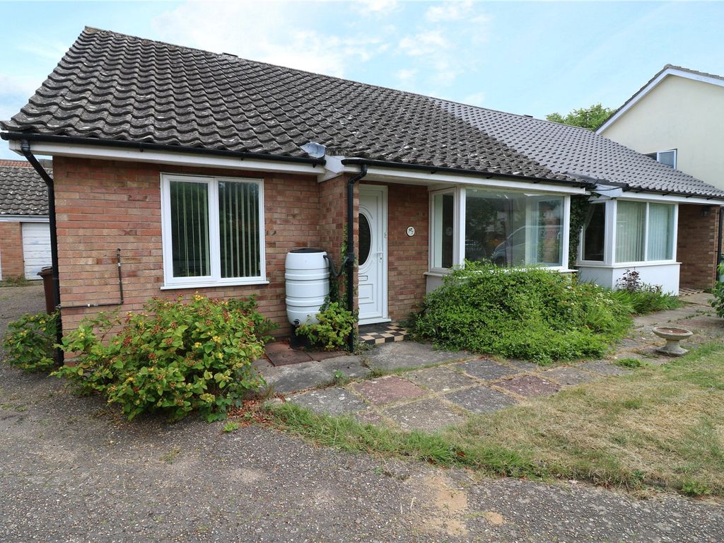 2 bed bungalow for sale in Hall Close, Hethersett, Norwich, Norfolk NR9, £230,000