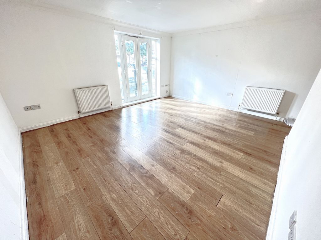 2 bed flat for sale in Berengers Place, Dagenham RM9, £225,000
