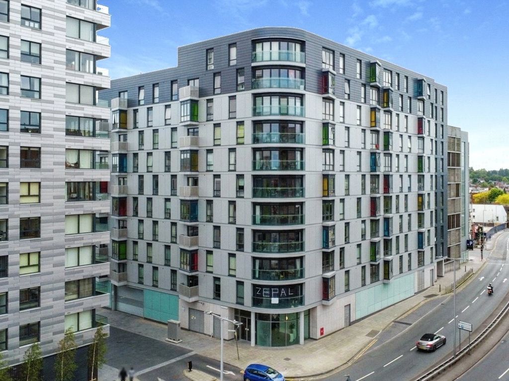 1 bed flat for sale in Alfred Street, Reading, Berkshire RG1, £220,000