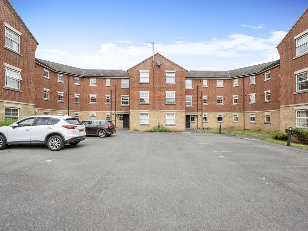 2 bed flat for sale in Chelwood Court, Balby, Doncaster, South Yorkshire DN4, £102,500
