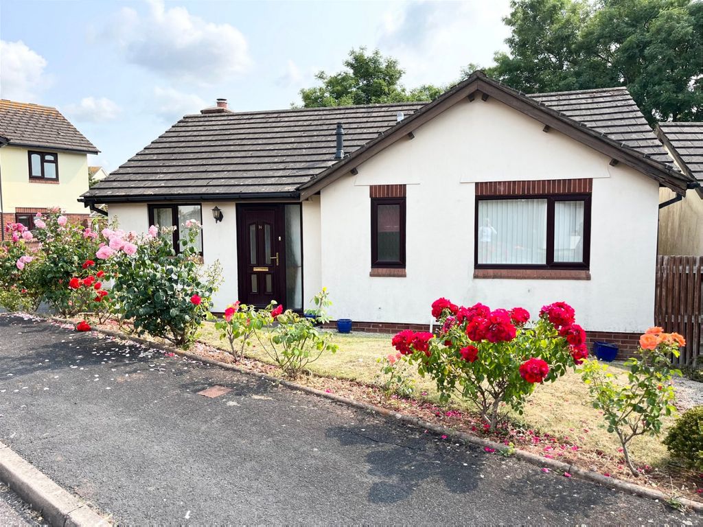 2 bed bungalow for sale in Shire Close, Paignton TQ4, £339,950