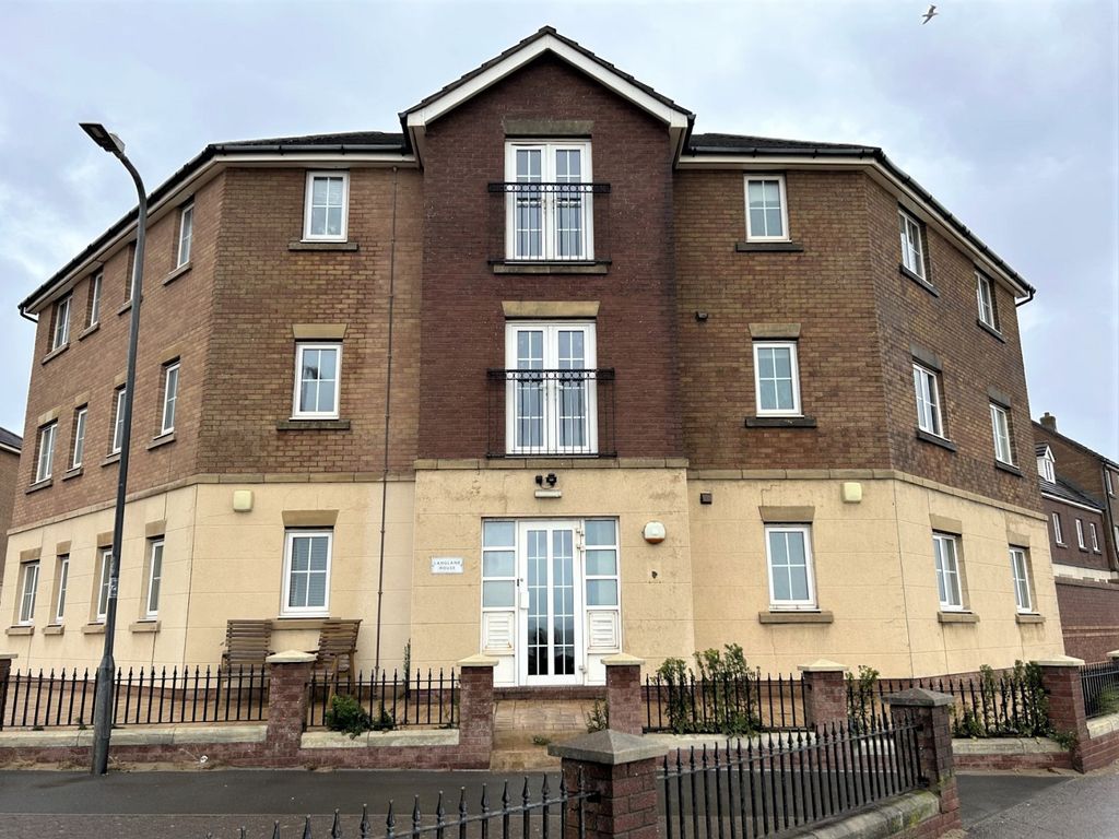 1 bed flat for sale in Mariners Quay, Port Talbot, Neath Port Talbot. SA12, £129,995