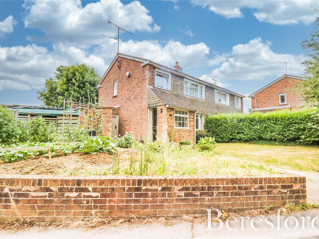 3 bed semi-detached house for sale in Deanery Hill, Braintree CM7, £320,000