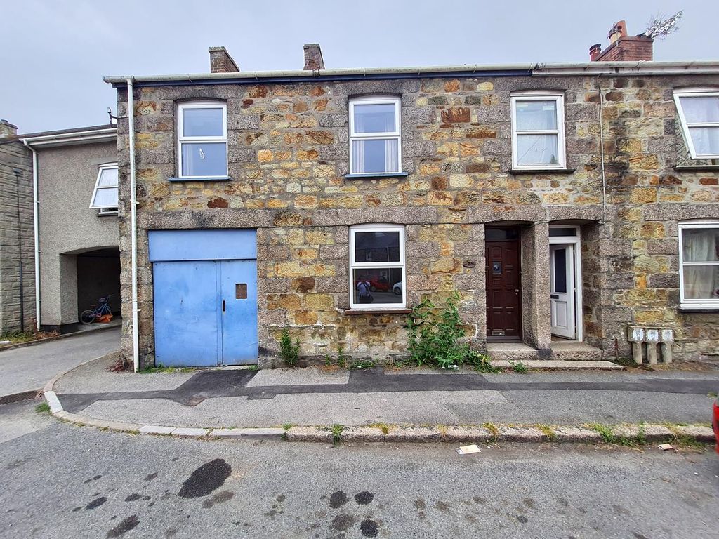 3 bed terraced house for sale in St. Johns Road, Helston TR13, £200,000